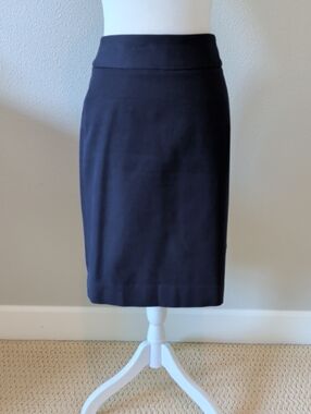 Banana Republic Classic Navy Pencil Skirt